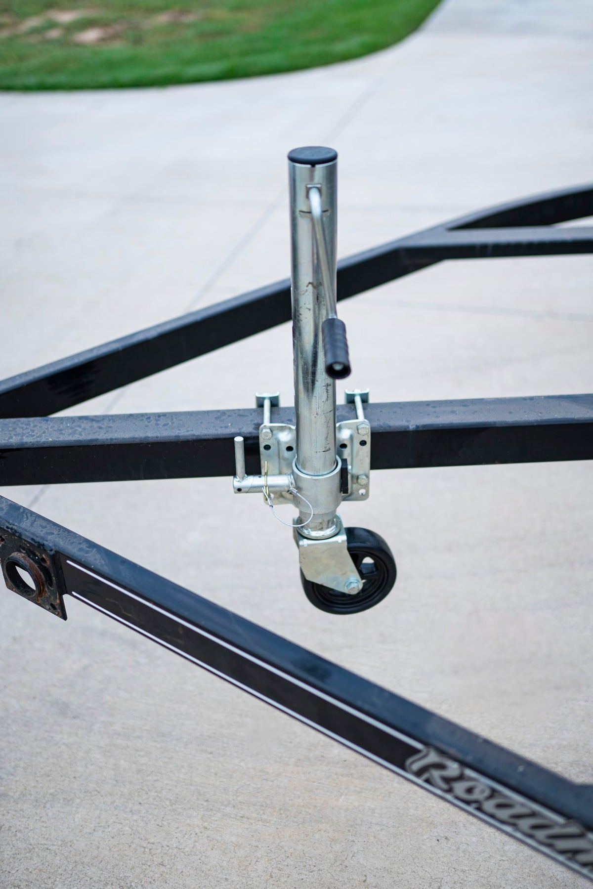 Trailer Jack with Wheel 1,500 lbs O7904