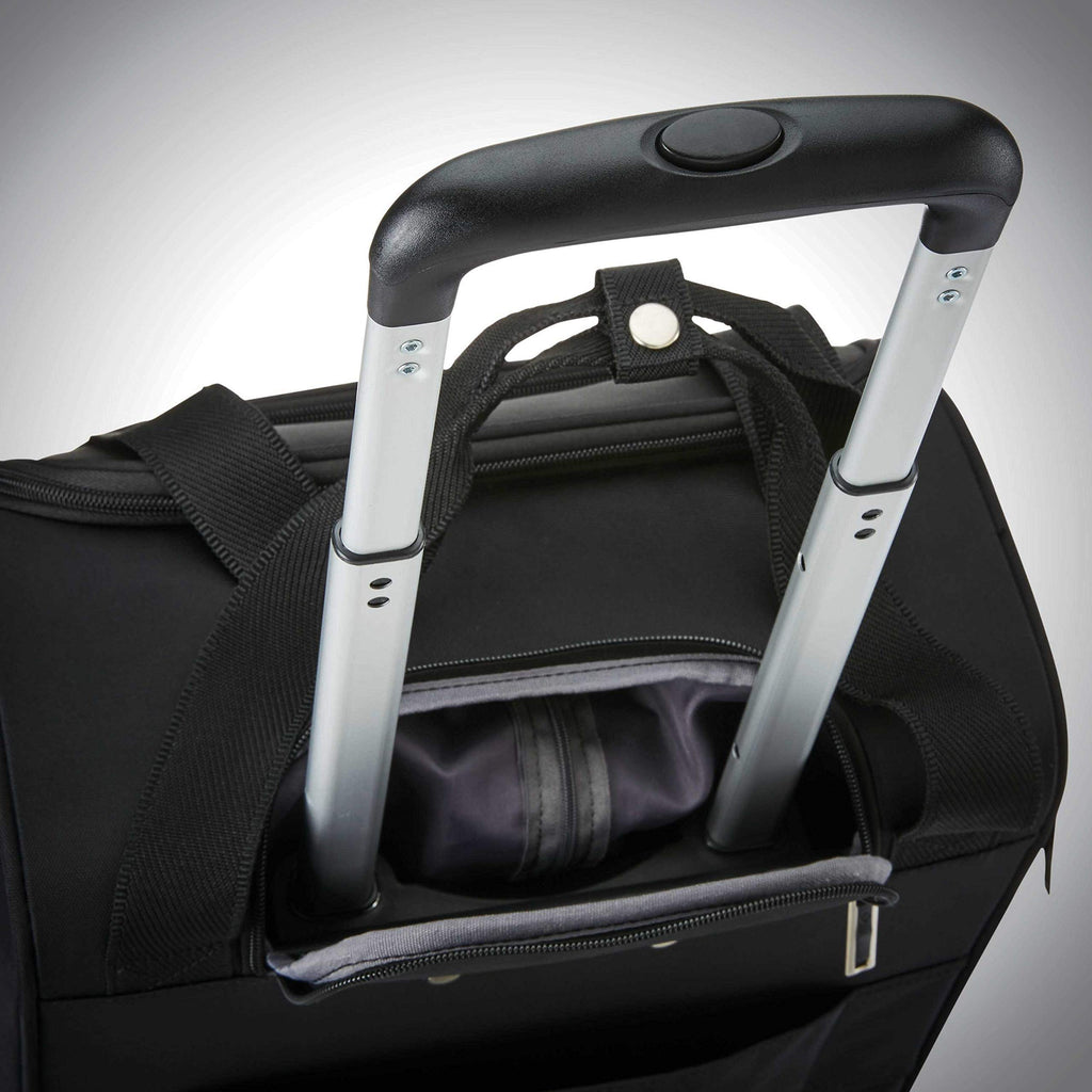 Underseat Carry-On Spinner With USB Port I7879